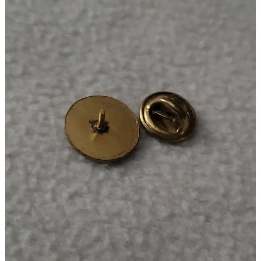 Vintage Radio Television Training Association Lapel PIN Green Gold